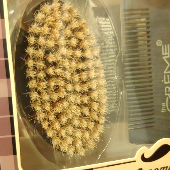 🐶Men's Beard Grooming by the Crème Shop-Vegan. New in Box. - Picture 3 of 8